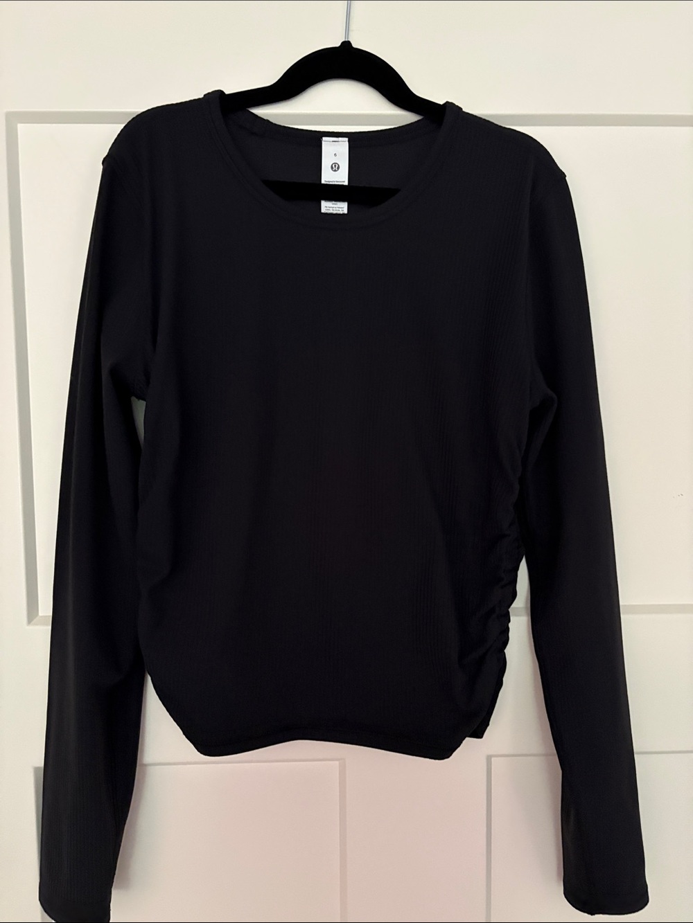 Lululemon Long Sleeve Black Women's Top - ribbed